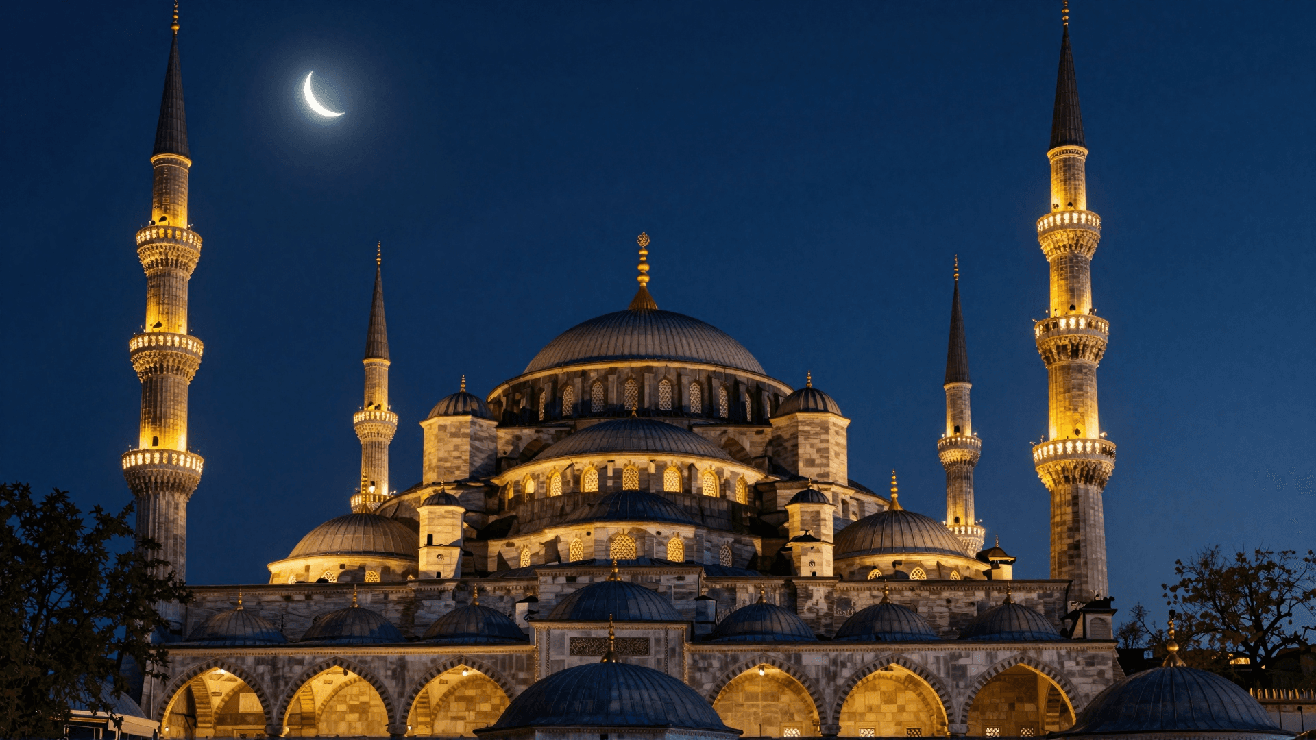 Dreaming of the Crescent Moon, Mosque Domes, or Minarets: Divine Timing and Spiritual Peace